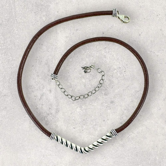 AMERICAN WEST 925 Sterling Silver Brown Greek Leather Cord Necklace - Adjustable - Picture 4 of 7
